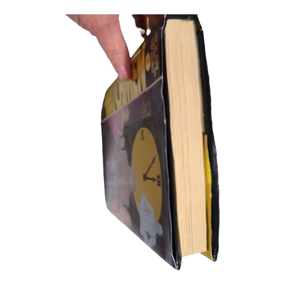 WATCHMEN by Allan Moore & Dave Gibbons (Hard Back Book) - Picture 9 of 10